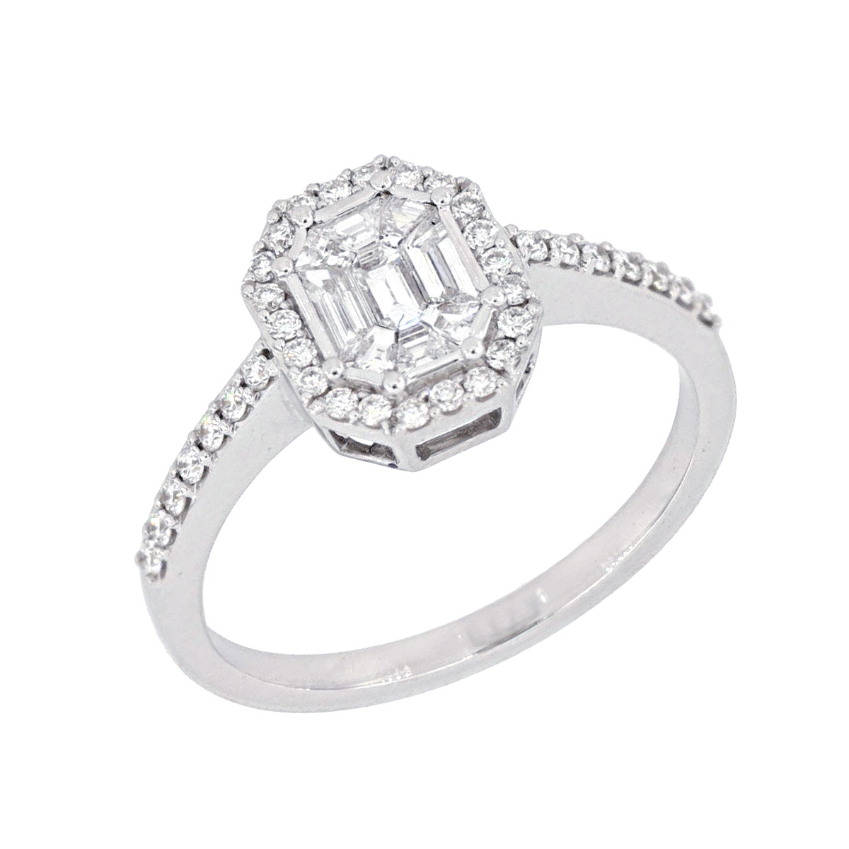AM25729Q 18K white gold Pie-cut diamond ring
