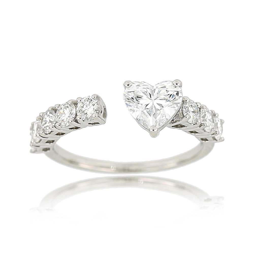 KC52995R4WLG 14K white gold heart diamond ring